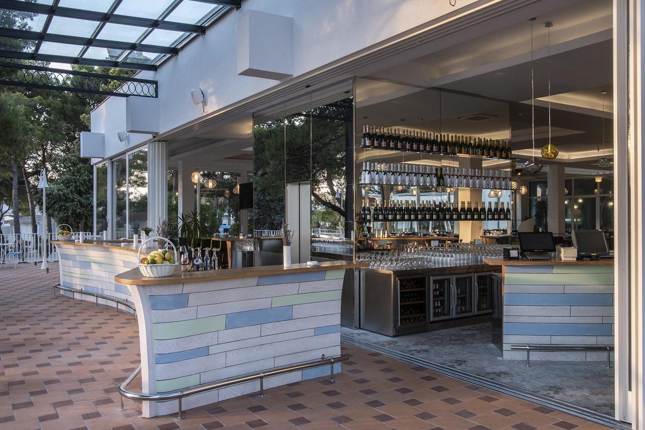 Amadria Park Family Hotel Jakov シベニク エクステリア 写真